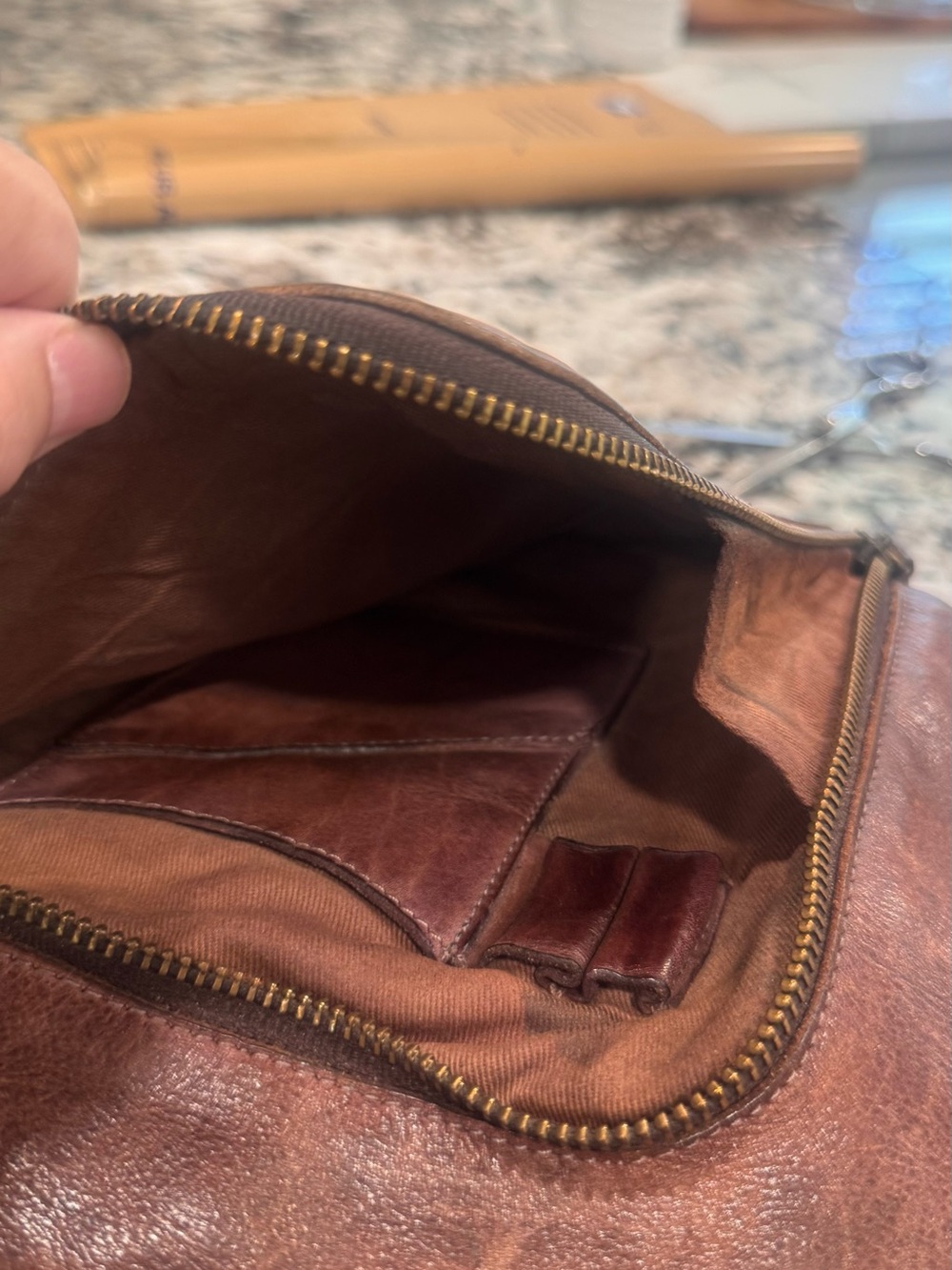 Women’s Brown Leather Crossbody Messenger Bag - Picture 7 of 8